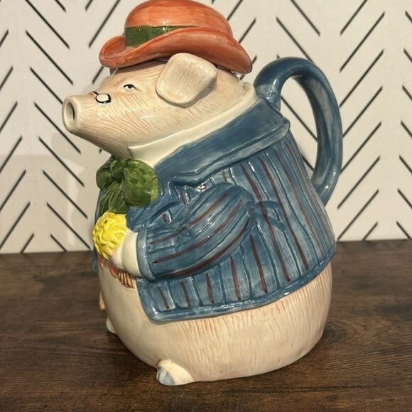 1987 Fitz & Floyd Pig Pitcher Removable Hat Cane Hand-Painted Ceramic 1.5qt VTG - Picture 2 of 11